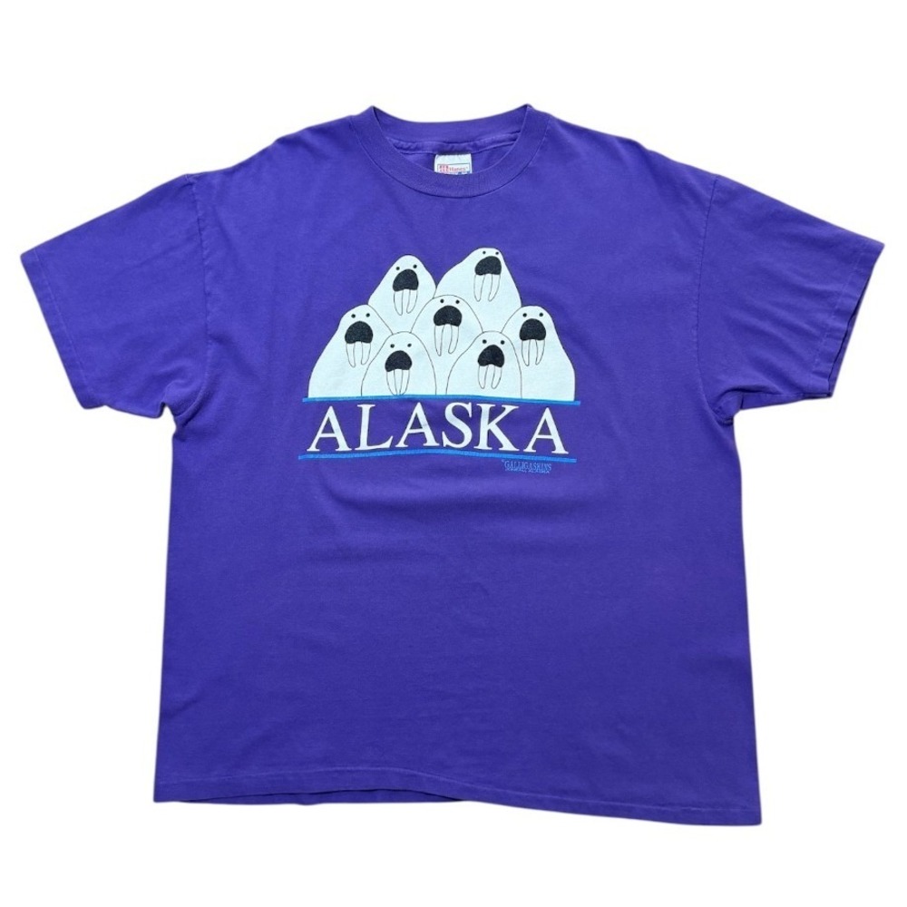 Vintage 90s Alaska Walrus Ocean Nature Cute Animal Mammal Art Graphic T-shirt